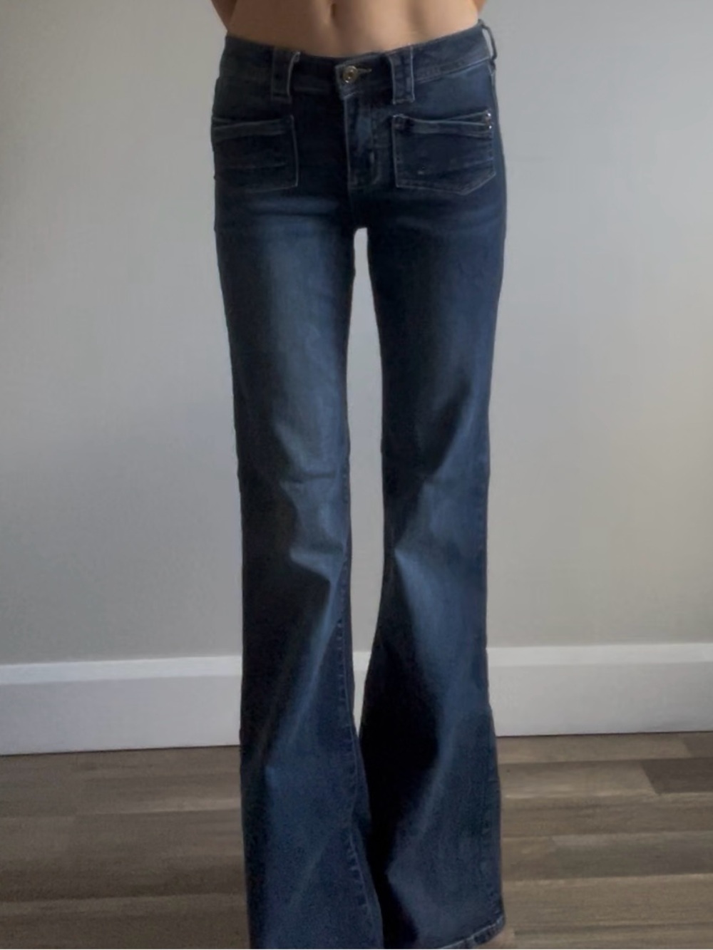 Garage low rise pocket detail flare jeans